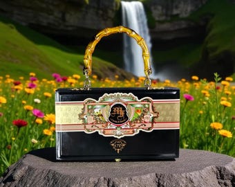 Torebka wykonana ręcznie z pudełka na cygara Robustos My Father Cigars Garcia-Garcia CT Edition. Wyściełana zielonym aksamitem, Nikaragua.