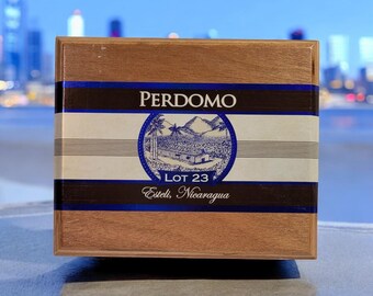 Empty Perdomo Lot #23 Maduro Robusto Cigar Box.  Esteli Nicaragua tobacciana perfect gift box arts crafts storage keepsake