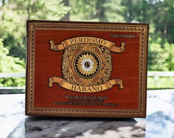 Empty Perdomo Habano Connecticut Robusto Cigar Box.  Esteli Nicaragua tobacciana perfect gift box arts crafts storage keepsake
