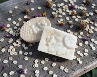 Dolce Miele- Handmade Goat Milk Soap, Honey, Colloidal Oat & Honeysuckle Essential Oil (Pack of 2)
