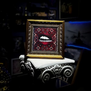 Gold Framed Wall Art,Diamond Teeth Old School Art Piece ,Custom Framed Luxury Art ,Diamond Grillz Home Decor,Gallery Wall Art,Hip Hop Art