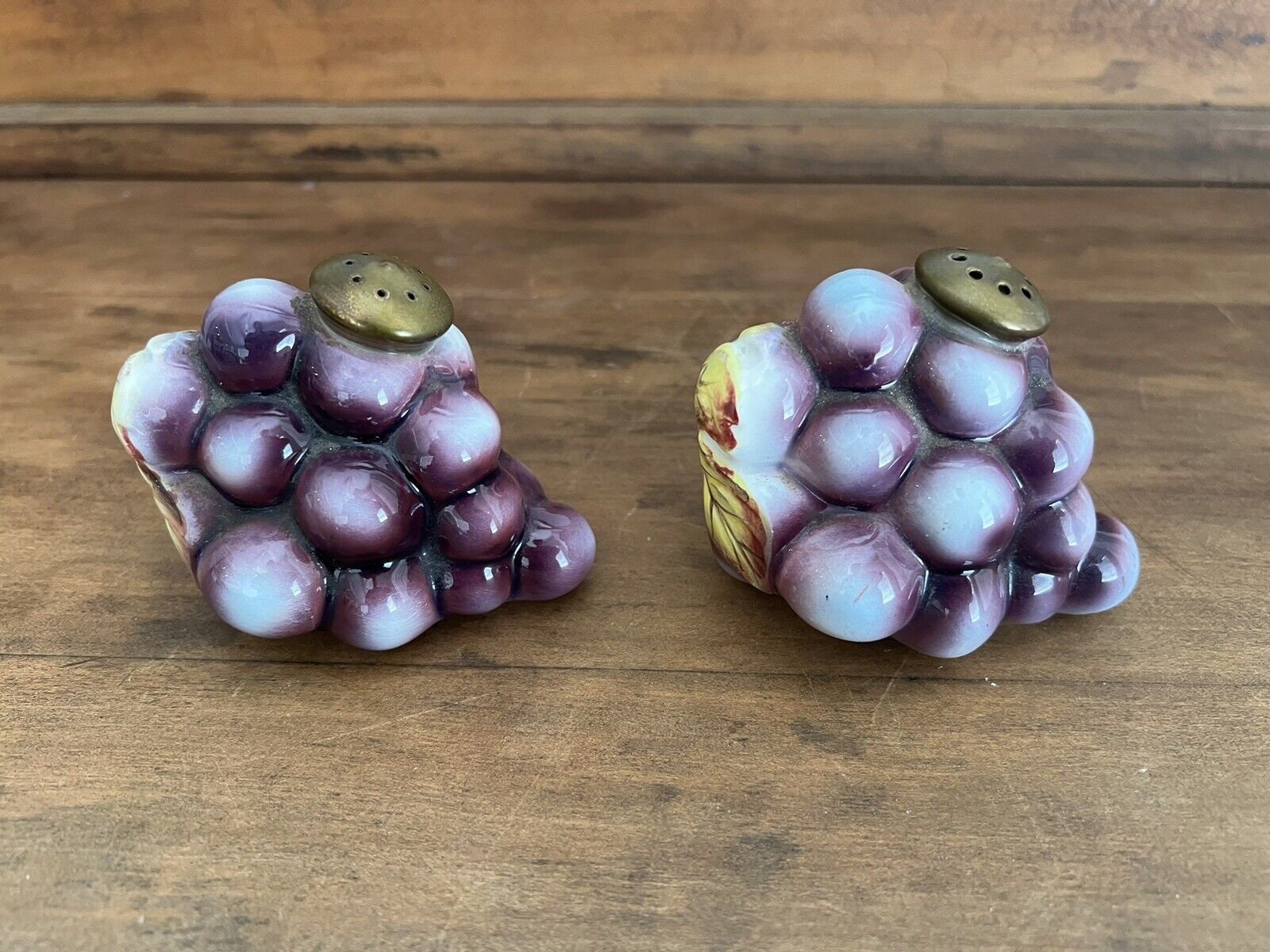 Vintage Enesco Purple Grape Porcelain Salt And Pepper Shakers Gold Top JAPAN MCM