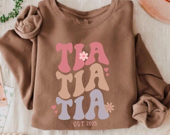 Tia Sweatshirt Auntie Announcement Custom Aunt Sweater Auntie Gifts New Auntie Gift Aunt Gift Aunt Birthday Gift Future Auntie Sweater