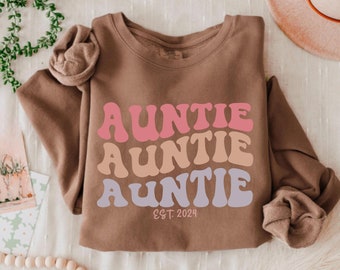 Auntie Sweatshirt For Aunt Gifts Comfort Colors® Aunt Christmas Gift Wildflowers Auntie Sweater Auntie Shirt Baby Announcement Gift For Aunt
