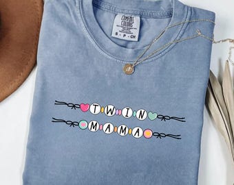 Twin Moms Club Comfort Colors® Shirt, Coquette Mom Tee, Mom of Girls Shirt, Twin Mom T-Shirt Trendy Mama Shirt, Cute Mom Shirt, Twin Mama