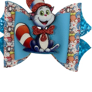 Mädchen lesen über Amerika Haarschleifen, Schulbögen, Seuss inspirierte Zopfbögen, Buchclubbögen, Geschenke des Mädchens, Junge Katzenschleife