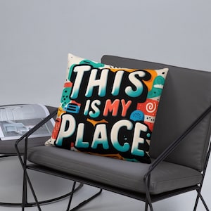Colorful Artistic Throw Pillow Cushion – Modern Abstract Art Accent for Sofa or Bed