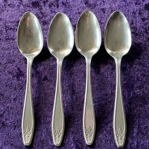 PRINCESS - LADY DORIS Silverplate by International Silver - (1929) - Art Deco Vintage Pattern - 4 Teaspoons -  made in Usa