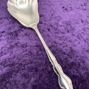 DOVER Stainless Heirloom pattern, Oneida Vintage Flatware - 1 Solid Shell Casserole Serving Spoon - made in USA