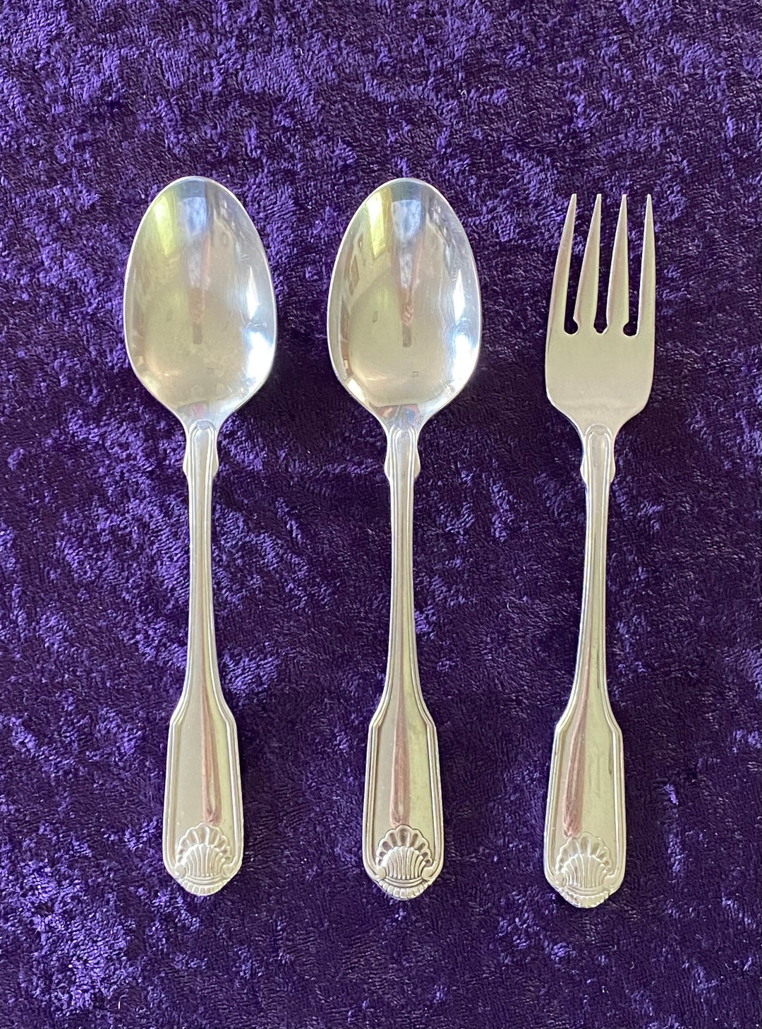 CLASSIC SHELL Stainless by Oneida Vintage Flatware 2 Oval Soup Spoons