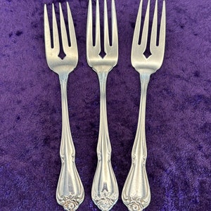 ARBOR ROSE 1881 Rogers Stainless by Oneida Vintage Flatware - 3 Salad / Dessert Forks