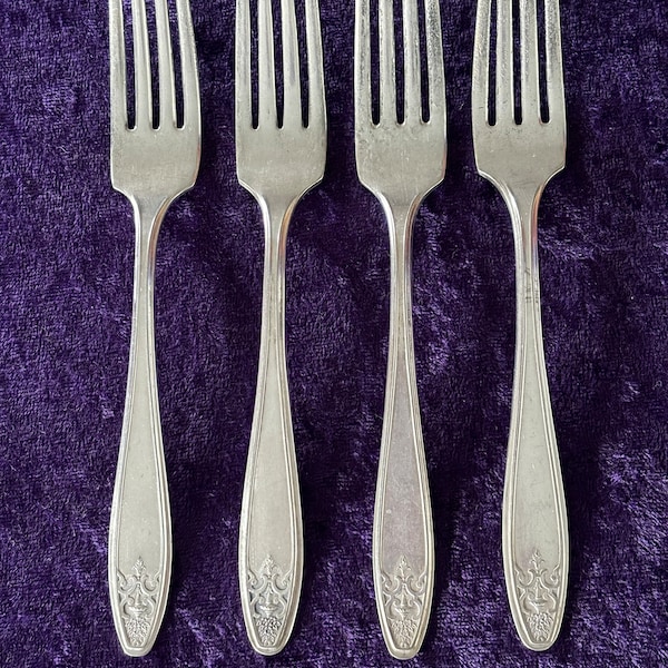 PRINCESS - LADY DORIS Silverplate by International Silver - (1929) - Art Deco Vintage Pattern - 4 Dinner Forks -  made in Usa