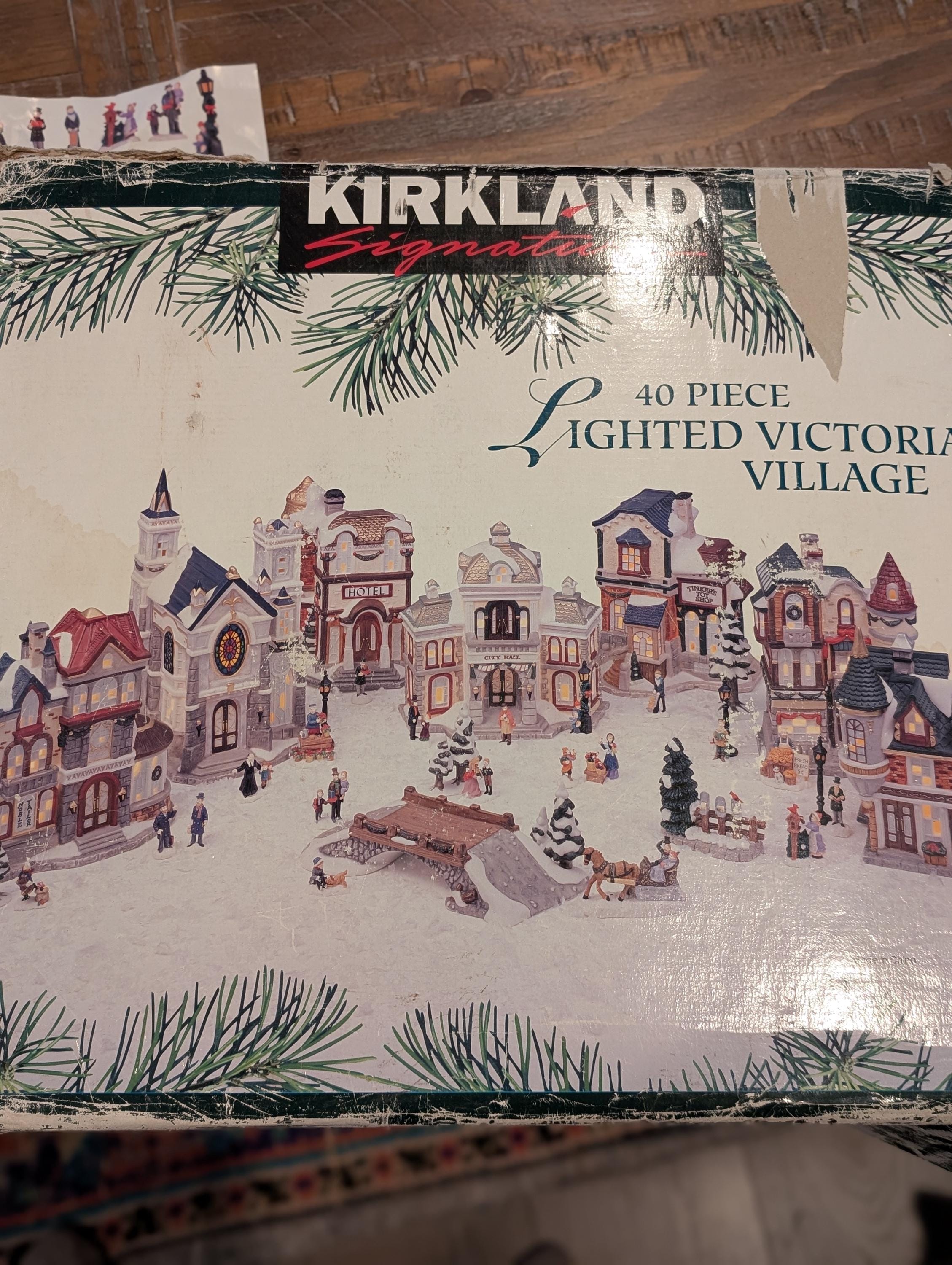 Vintage - Kirkland Signature - 40 Piece Lighted Victorian