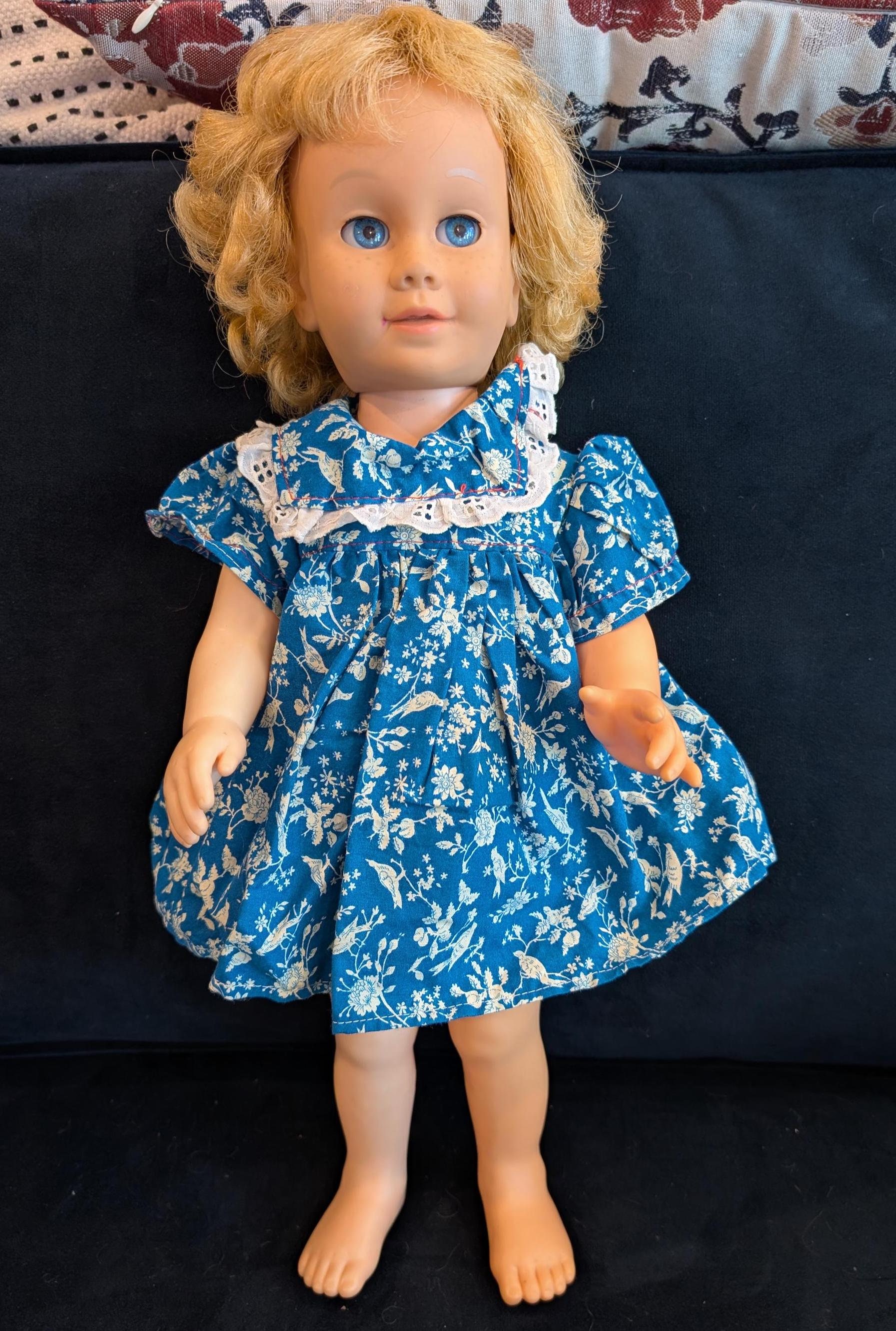 Vintage 1960's Beautiful TALKING Chatty Cathy 20 Inch Doll // Pull