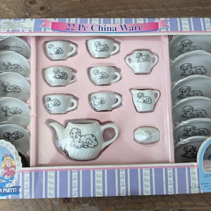 1996 Fishel 22 Piece Dalmatian Fine China Ware Play Dishes