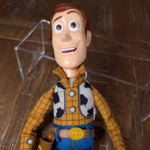 Mattel - Disney Pixar Toy Story Roundup Fun Talking 9 Inch Woody