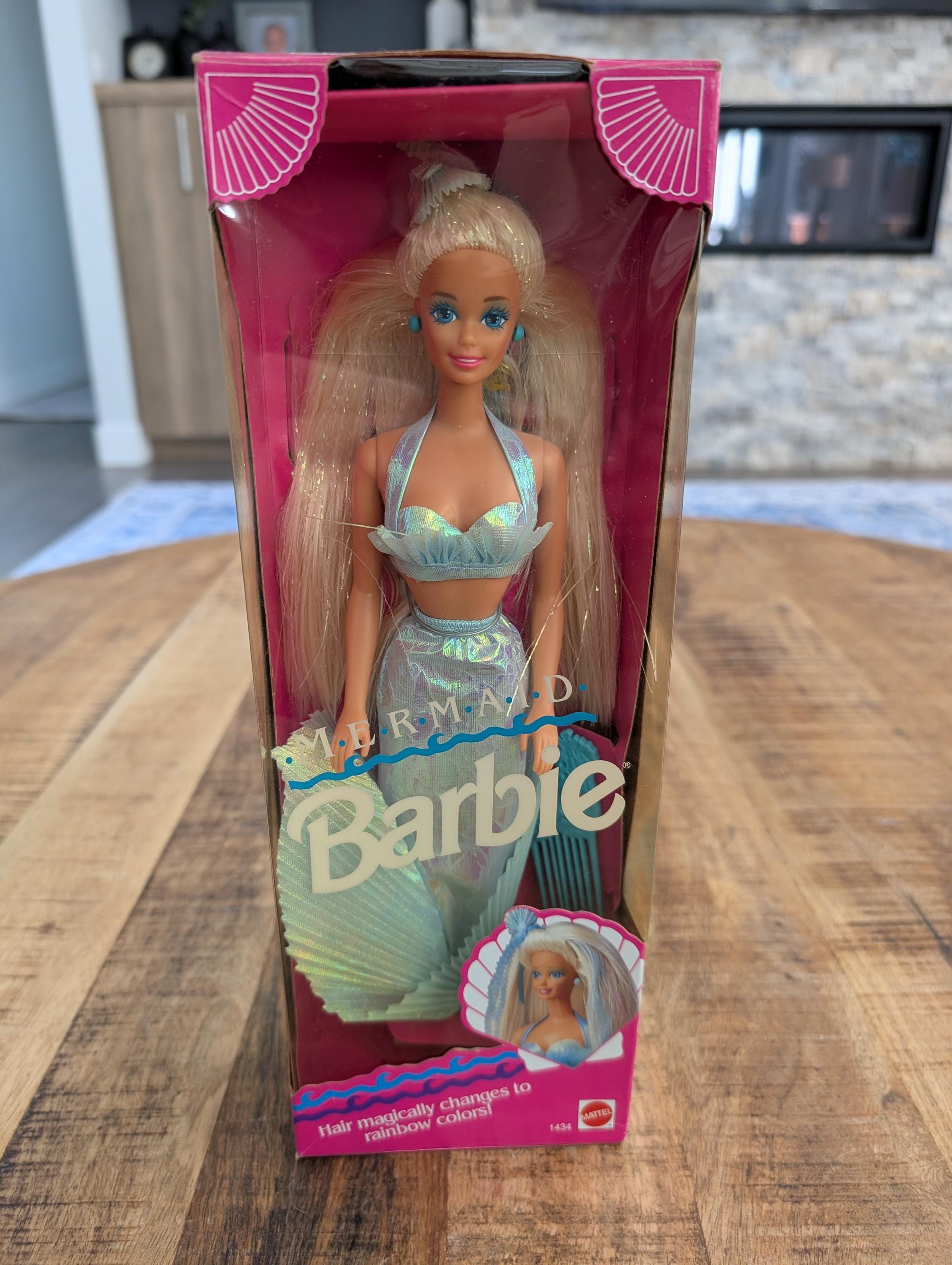Salón de peluquería Barbie Hollywood Hair - 9331