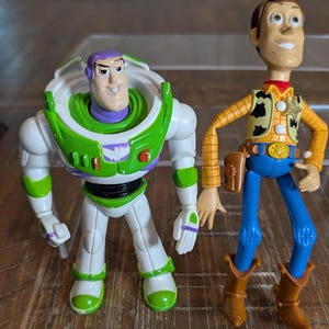 Disney Pixar Toy Story 7-Inch Woody And Buzz Action Figure Toys image 1
