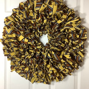 Handgemachter brauner und gelber Juniteenth Geburtstagskranz