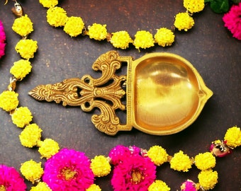 Brass Diya, Brass Metal Oil Lamp, Handmade Brass Diya, Indian Pooja Diya, High Quality Brass Diya, Quick Dispatch