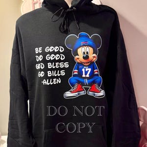 Puede incluir: Un juego de tres tazas de cer&aacute;mica con un acabado mate moteado. Las tazas son en tonos crema, gris claro y gris oscuro. Cada taza tiene un dise&ntilde;o simple y minimalista, ideal para caf&eacute; o t&eacute;.