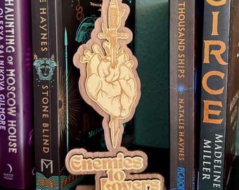 Enemies to Lovers Bookshelf Sign – Book Nook Divider Decor – Bookish Shelf Decor – Romance Reader Gift – Wooden Book Decor