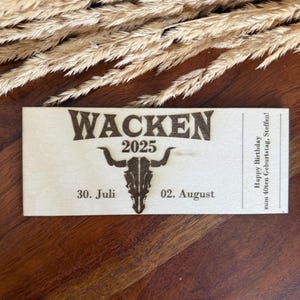 Festival Ticket aus Holz als Andenken oder Geschenk, personalisierte Festival Karte