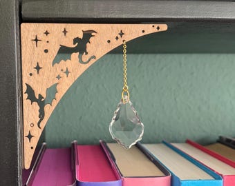 Bookshelf Corner Decor – Wooden Shelf Corner Ornament – Bookcase Decoration – No Drill Shelf Accessory – Gift for Book Lovers