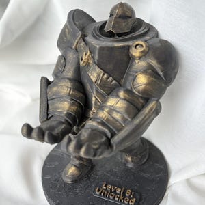 Personalized Controller Holder Knight – PS5 PS4 Xbox Stand – Hand Painted Gaming Controller Stand – Gamer Gift Custom Name image 2