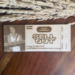 Felix Lobrecht Karte Geschenk aus Holz als Andenken Geschenk, personalisiertes Ticket Felix Lobrecht Sell Out Tour