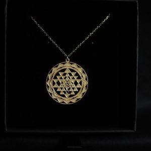 Sri yantra Necklace, Sterling Silver, Mandala Jewelry, Talisman Pendant, Shri Yantra, Sri Yantra Pendant, Sacred Geometry Necklace Silver