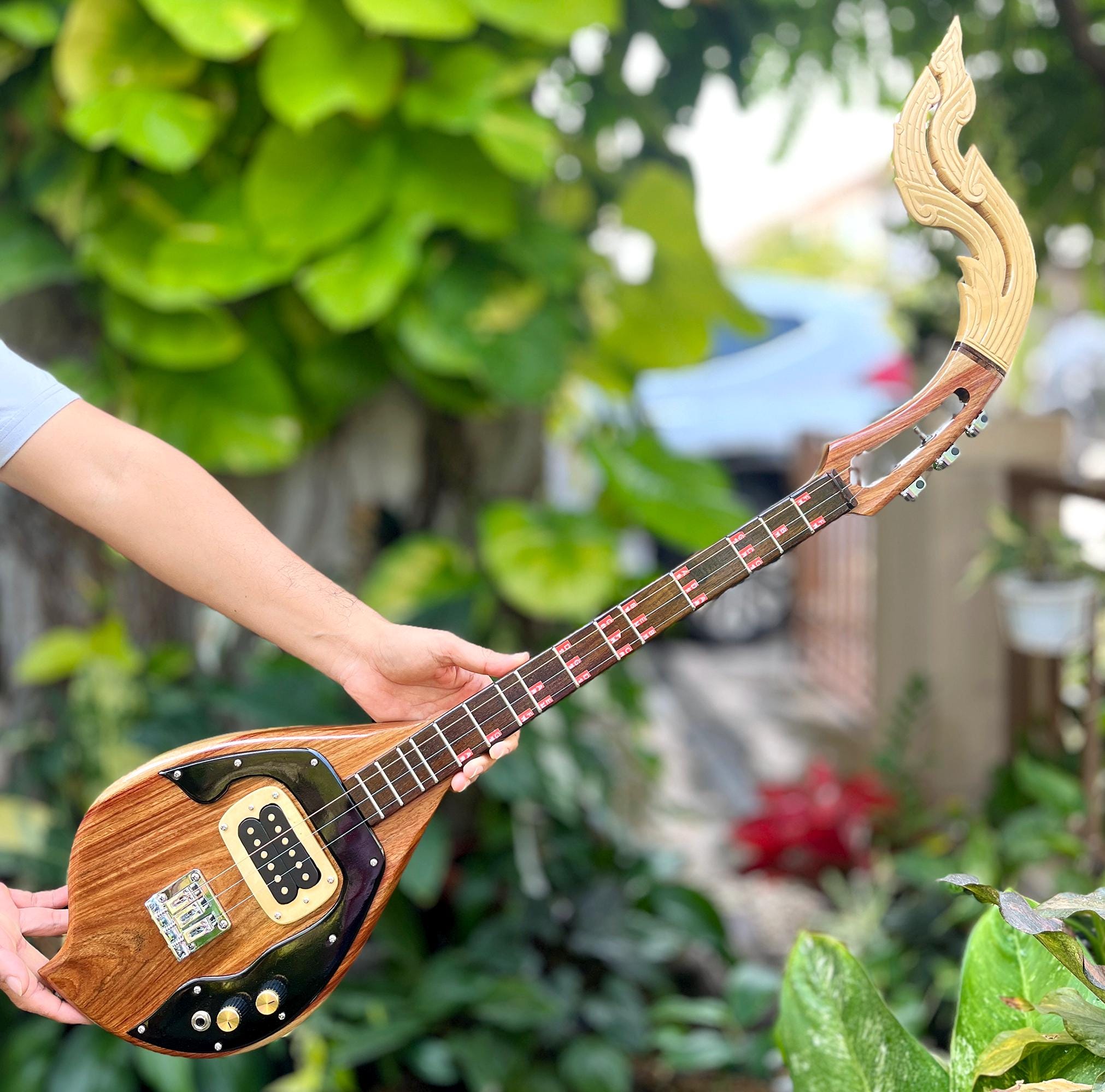 Electric Thai Asian Guitar 3 Strings, Isarn Mandolin Musical Instrument, Traditional Classical Folk Music N020