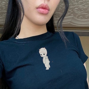 Sonny Angel Baby Tee, Coquette Baby Tee, magliette grafiche vintage, donne streetwear, maglietta per bambini anni '90