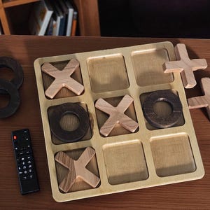 Wooden Tic Tac Toe Game – Handcrafted Puzzle Set | Family Game Night | Coffee Table Decor | Gift for Him or Her