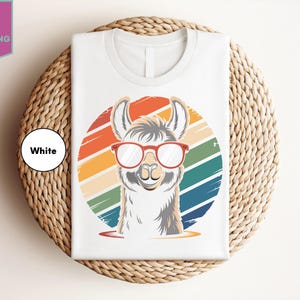 Llama Vintage Retro Alpaca Costume T-Shirt, Llamas Animal Lover Gift, Cute Llama Birthday Party Tee, Awesome Llama Mom