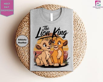 Camiseta retro de Disney El Rey León Simba y la joven Nala Hakuna Matata, camiseta unisex Magic Kingdom, regalo de cumpleaños familiar