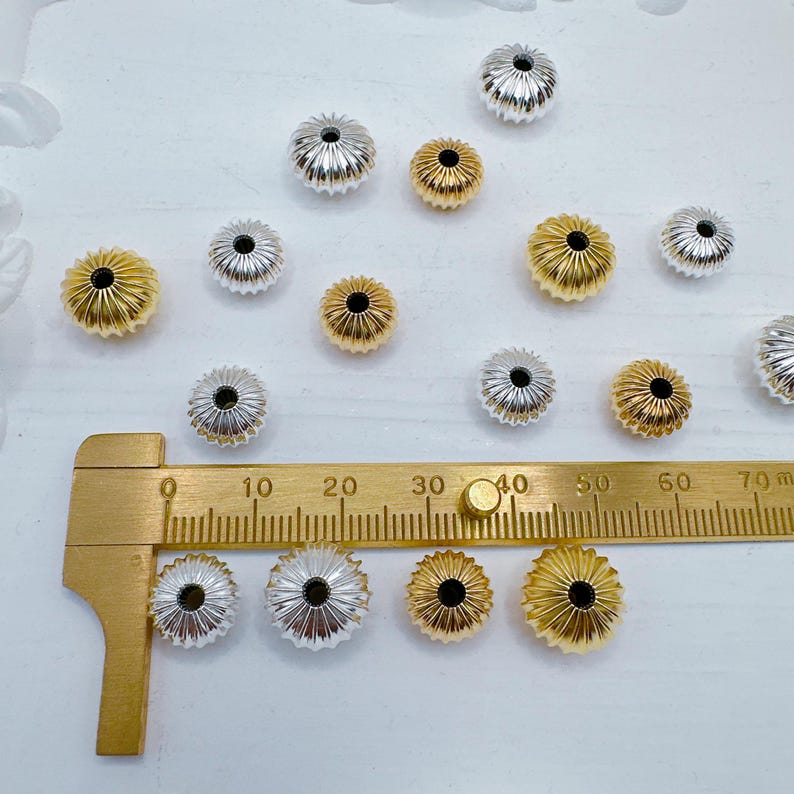 Cuentas espaciadoras de latón corrugado de 10 mm/12 mm, chapadas en oro/plata, 24 cuentas redondas de estilo vintage con rayas, chapadas en oro/plata de ley 925. imagen 6