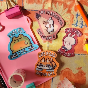 La vita è... set di adesivi - set di quattro adesivi kawaii fatti a mano, divertente idea regalo per scrapbooking e decorazioni, divertente idea regalo sciocca
