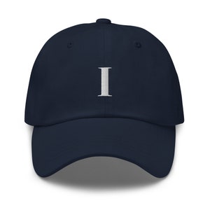 Sombrero de papá con letra 'I'