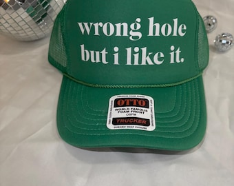 False Hole Trucker Kappe