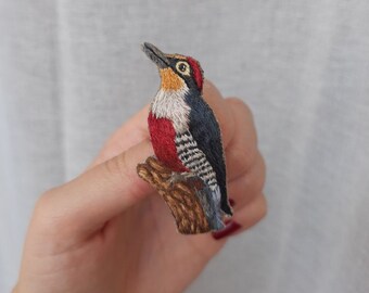 brooch embroidered woodpecker handmade custom work Christmas birthday gift realistic embroidery portrait animal bird photo embroidery