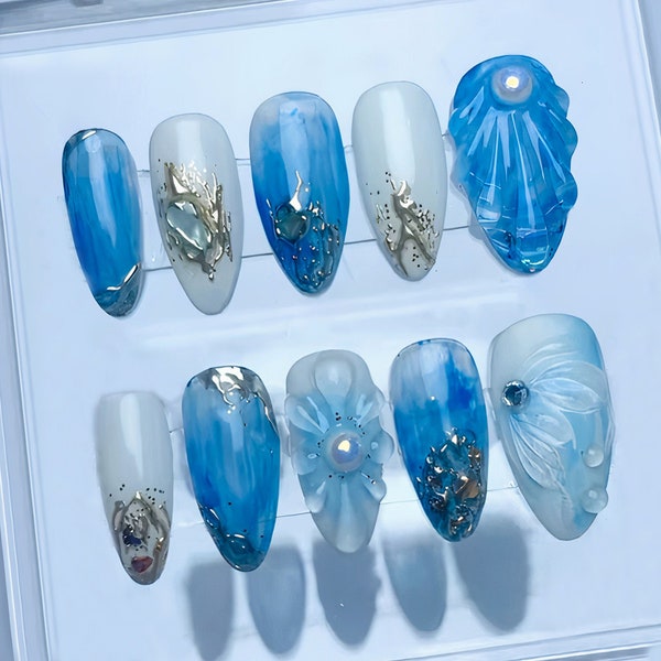 Tranquil Press On Nails with Exquisite Seashell Patterns | Soothing Sea Vibes On Fake Nails | Enigmatic Silver Accents Nail Art | HD191T