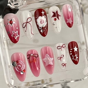Adorable Valentine Press On Nail |Y2K Cute Nail Art | 2000s Style Fake Nails |Red Ombre False Nail | Romantic Nail Art in Fake Nails |HC100Y
