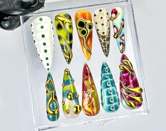 Sculpted Press-On Nails | 3D Abstract Nail Art, Gold Accents HC814YC