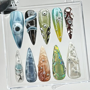 Holographic Splendor Press On Nails | Chrome & Holographic Press Ons | Trending Chrome Nail Art | Gothic Nails | Y2k Nails | HC471TG