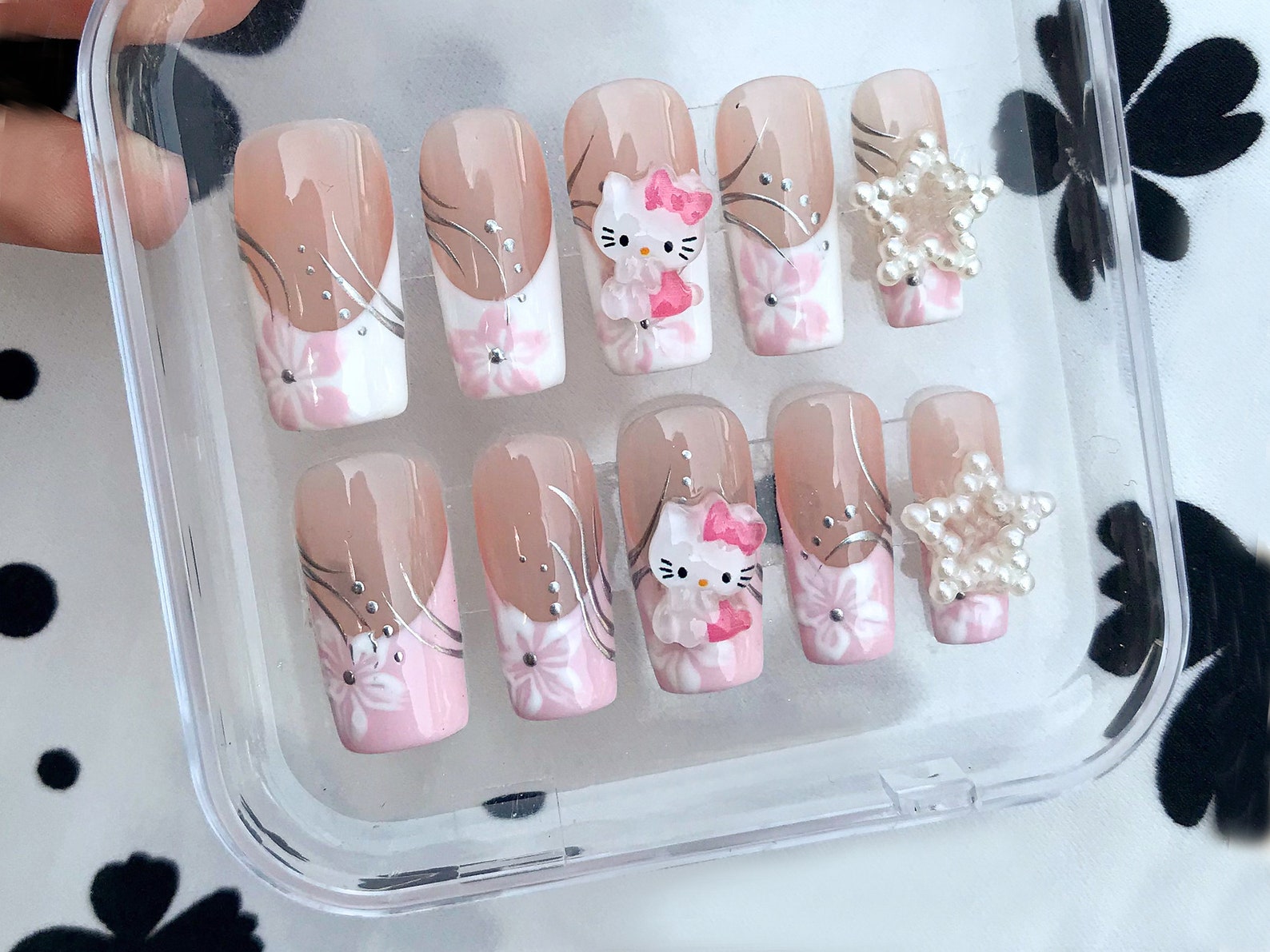 Hello Kitty Nail Meets French Tip