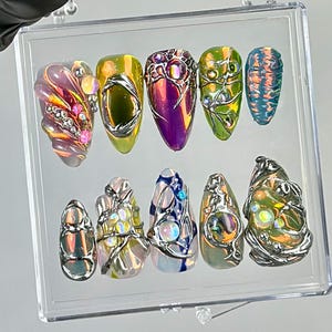 Holographic 3D Press On Nails | Cyberpunk Stiletto Fake Nails |Cyber Alien Aesthetic Nail Art  |Y2k, Gothic-Themed Nails |Press Ons |HC772YC