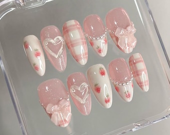 Verträumte rosa Press On Nails | Nagelset mit Erdbeerdesign | Niedliche Schleife und Herz-Nagelkunst | Entzückendes 3D-Kunstwerk |Muttertagsgeschenk| HD180H