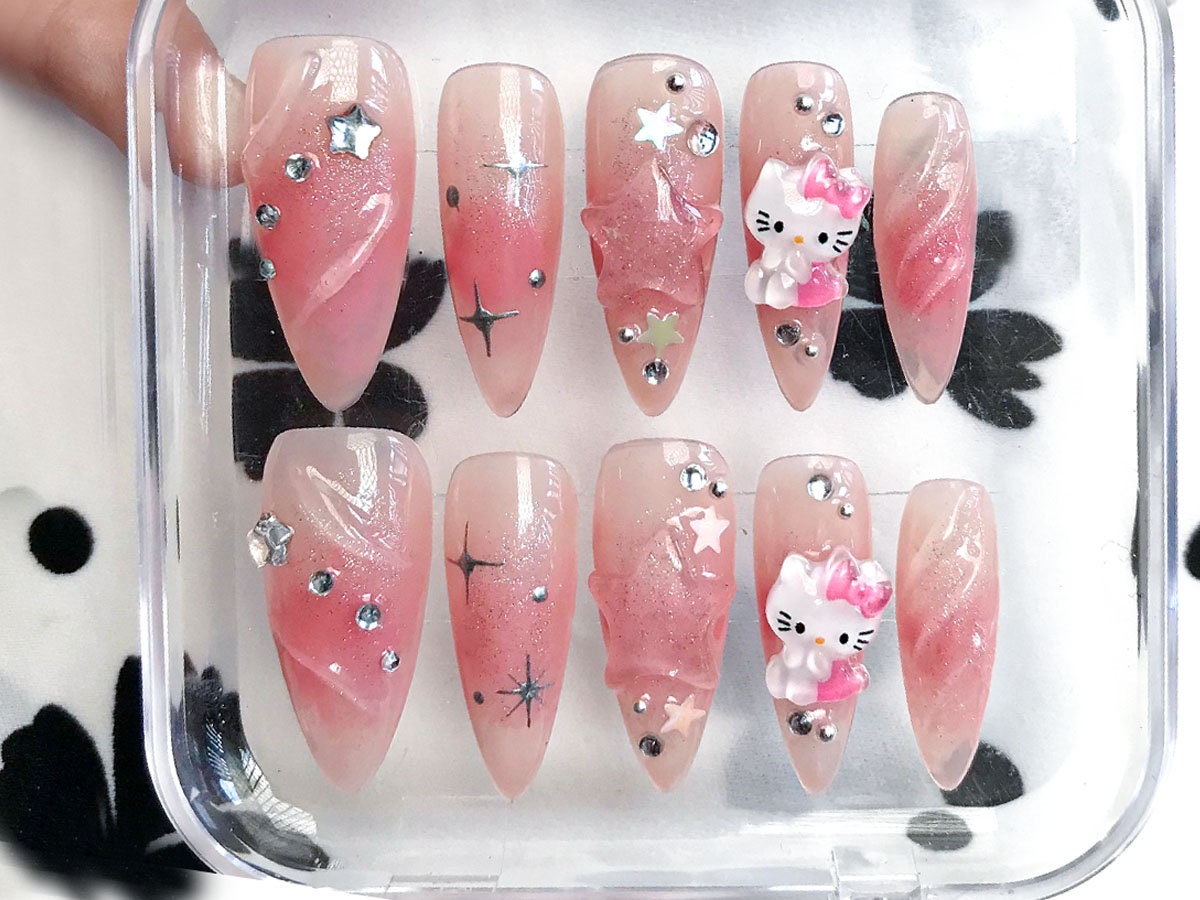 Pink and blue kawaii  Hello kitty nails, Gel nails, Nail designs