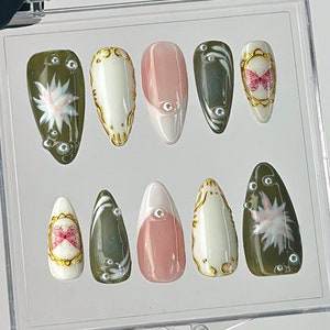 Elegant Floral Press On Nails | Luxury Floral Nail Art | Chic Butterfly On Nail Charms | Artistic Floral and Butterfly Nail Set | HC459T